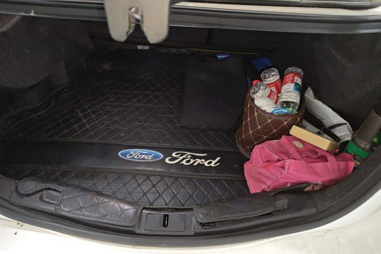 Used Ford Mondeo 2020 EcoBoost 180 Stylish Model Trunk