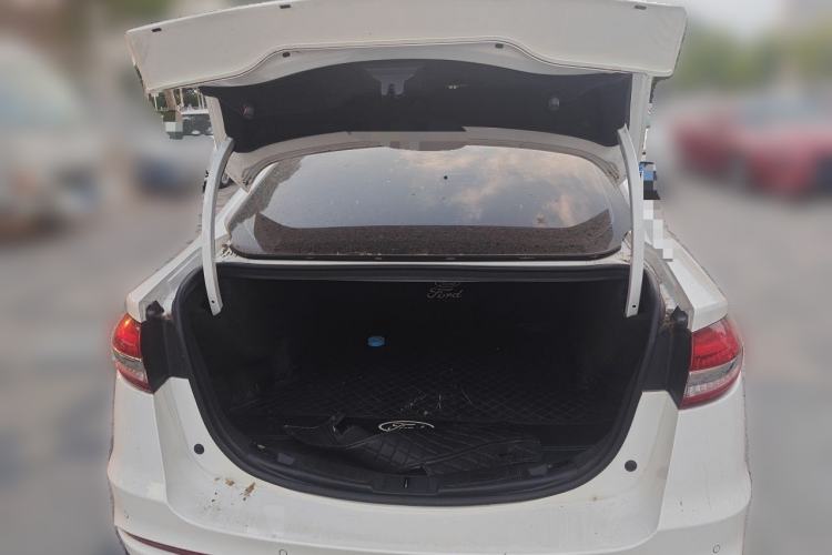 Used Ford Mondeo 2020 EcoBoost 180 Stylish Model Trunk