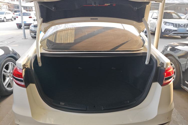 Used Ford Mondeo 2020 EcoBoost 180 Stylish Model Trunk