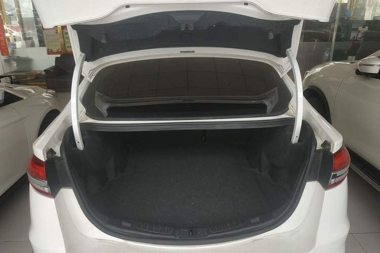 Used Ford Mondeo 2020 EcoBoost 180 Stylish Model Trunk