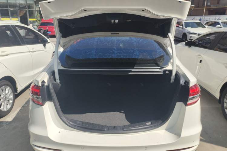 Used Ford Mondeo 2020 EcoBoost 180 Stylish Model Trunk