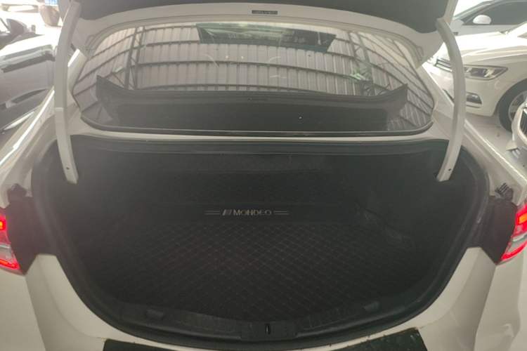Used Ford Mondeo 2020 EcoBoost 180 Stylish Model Trunk
