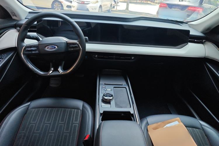 Used Ford Mondeo 2022 Restyled EcoBoost 245 Luxury Version Center Console