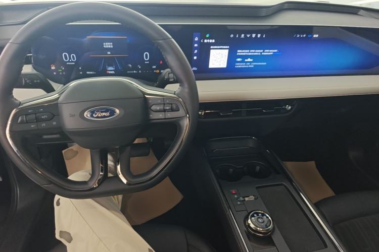 Used Ford Mondeo 2022 EcoBoost 245 Luxury Model Center Console
