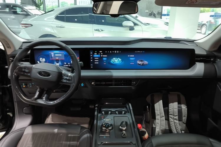 Used Ford Mondeo 2022 Restyled EcoBoost 245 Luxury Version Center Console