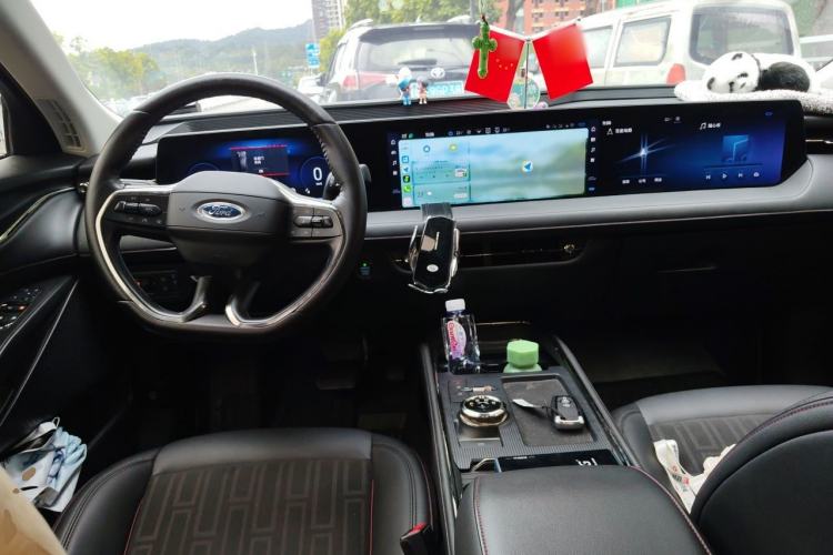 Used Ford Mondeo 2022 Restyled EcoBoost 245 Luxury Version Center Console