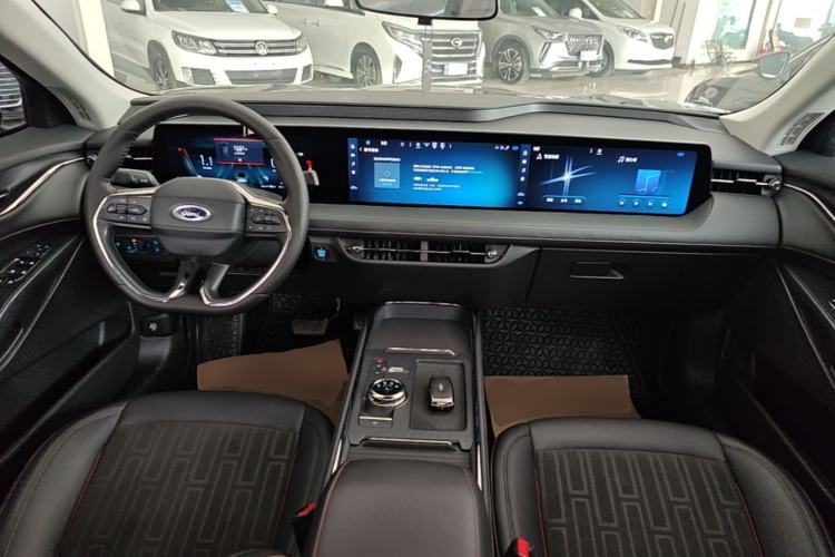 Used Ford Mondeo 2022 Restyled EcoBoost 245 Luxury Version Center Console