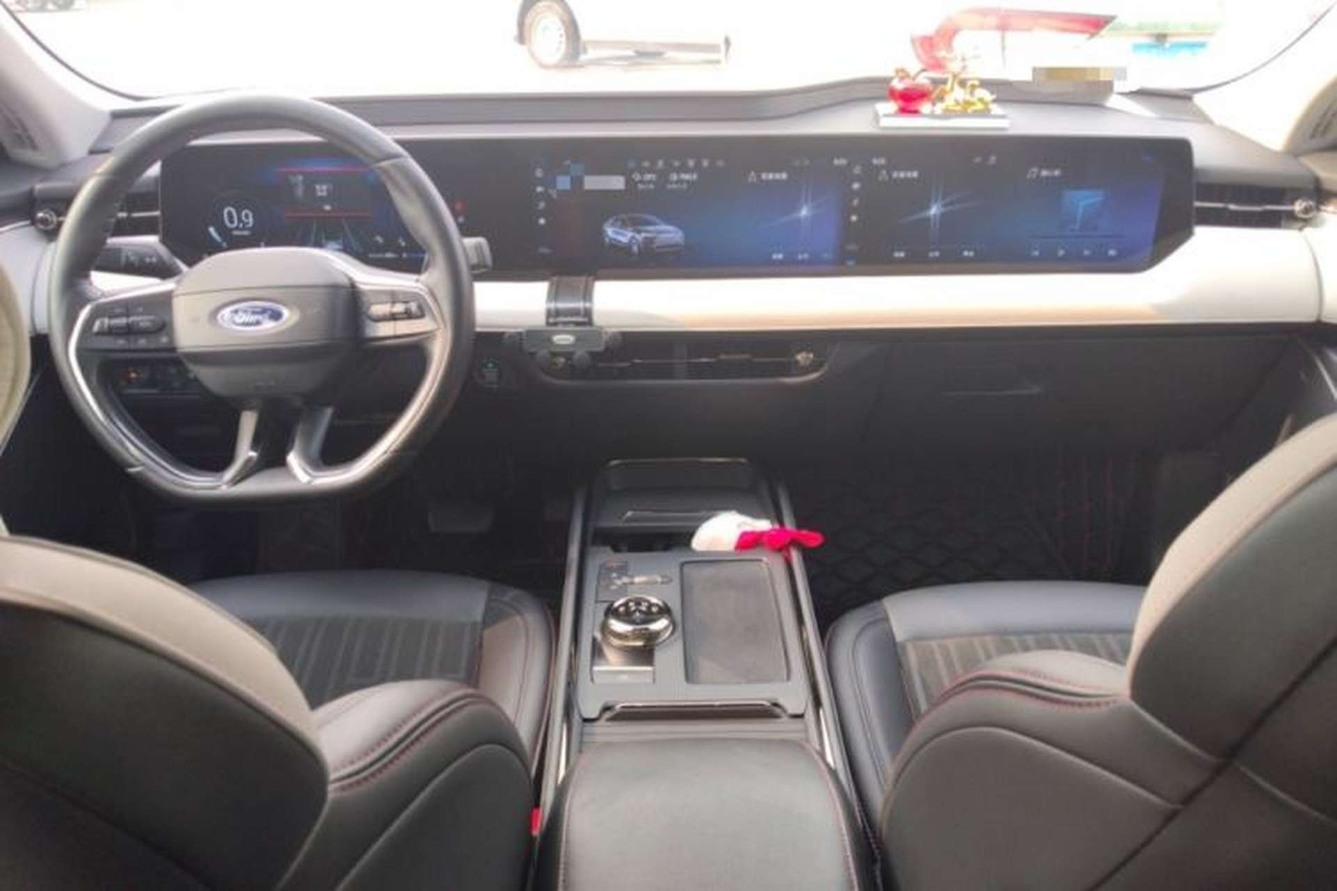 Used Ford Mondeo 2022 Restyled EcoBoost 245 Luxury Version Center Console
