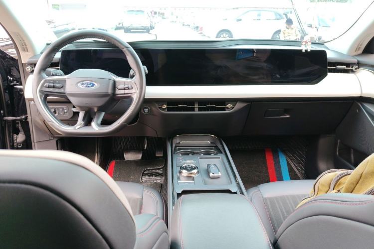 Used Ford Mondeo 2022 Restyled EcoBoost 245 Luxury Version Center Console
