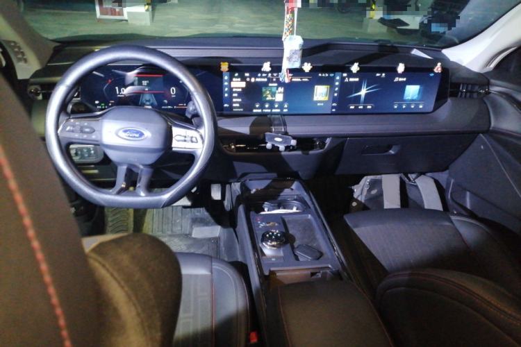 Used Ford Mondeo 2022 Restyled EcoBoost 245 Luxury Version Center Console