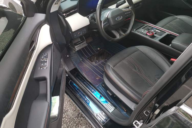 Used Ford Mondeo 2022 EcoBoost 245 Ultimate Model Driver Seat