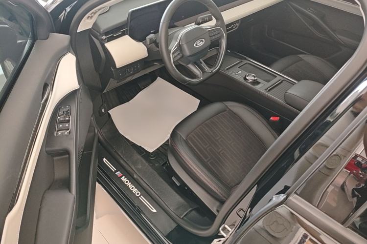 Used Ford Mondeo 2022 Restyled EcoBoost 245 Luxury Version Driver Seat