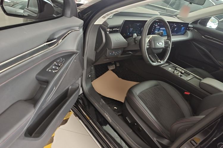 Used Ford Mondeo 2022 Restyled EcoBoost 245 Luxury Version Driver Seat