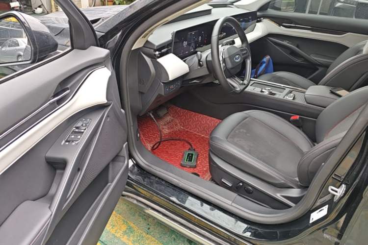 Used Ford Mondeo 2022 Restyled EcoBoost 245 Luxury Version Driver Seat