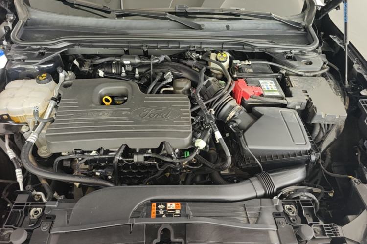 Used Ford Mondeo 2022 EcoBoost 245 Luxury Model Engine Bay