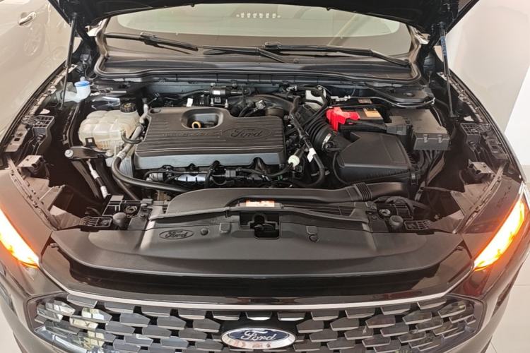Used Ford Mondeo 2022 Restyled EcoBoost 245 Luxury Version Engine Bay