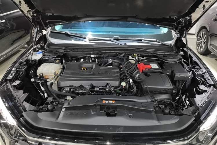 Used Ford Mondeo 2022 Restyled EcoBoost 245 Luxury Version Engine Bay