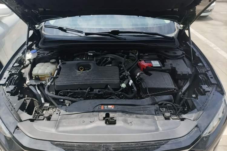 Used Ford Mondeo 2022 Restyled EcoBoost 245 Luxury Version Engine Bay