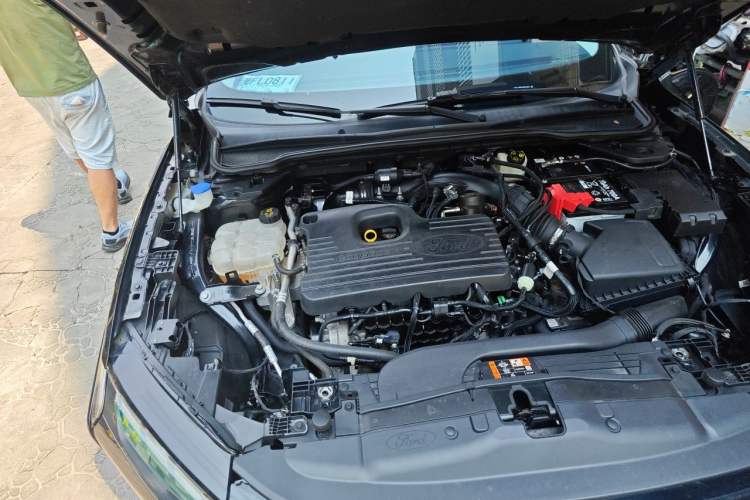 Used Ford Mondeo 2022 Restyled EcoBoost 245 Luxury Version Engine Bay Right