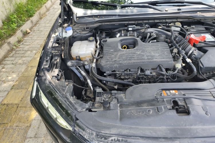Used Ford Mondeo 2022 Restyled EcoBoost 245 Luxury Version Engine Bay Right