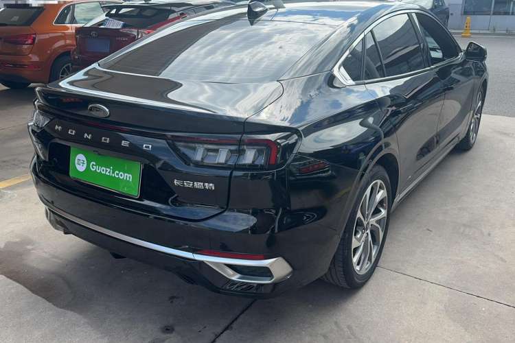 Used Ford Mondeo 2022 EcoBoost 245 Ultimate Model Exterior 3