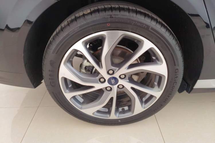 Used Ford Mondeo 2022 Facelifted EcoBoost 245 Ultimate Edition Exterior 5