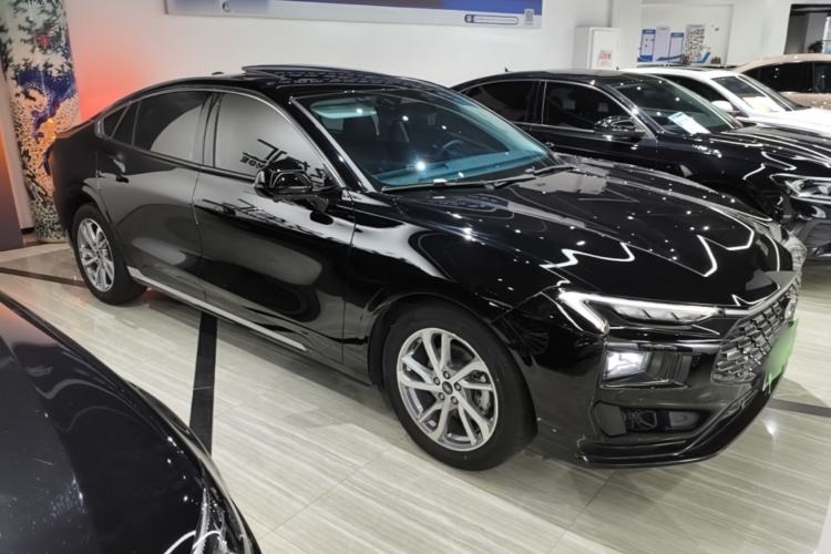 Used Ford Mondeo 2022 Restyled EcoBoost 245 Luxury Version Front Right 45 Deg