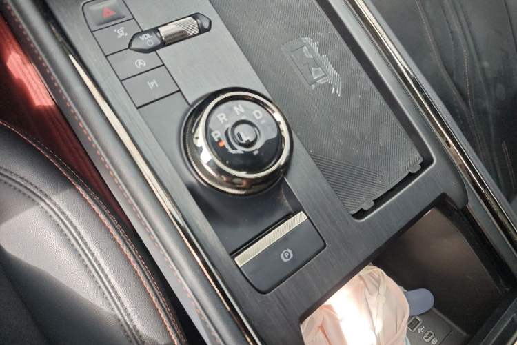 Used Ford Mondeo 2022 EcoBoost 245 Ultimate Model Gear Lever