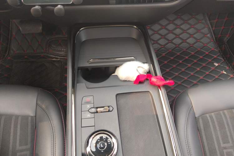 Used Ford Mondeo 2022 Restyled EcoBoost 245 Luxury Version Gear Lever