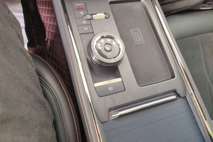 Used Ford Mondeo 2022 Facelifted EcoBoost 245 Ultimate Edition Gear Lever