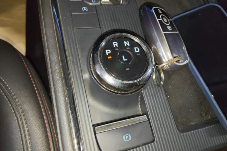 Used Ford Mondeo 2022 Restyled EcoBoost 245 Luxury Version Gear Lever