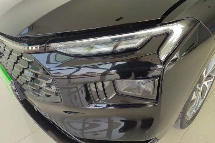 Used Ford Mondeo 2022 Facelifted EcoBoost 245 Ultimate Edition Left Front Headlight