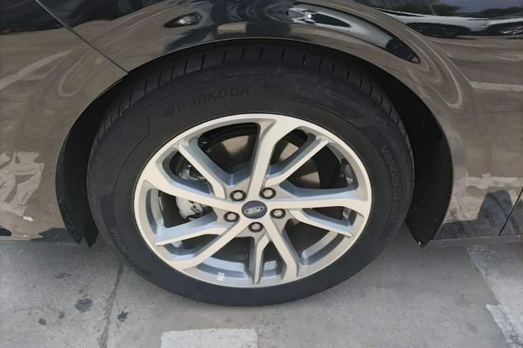 Used Ford Mondeo 2022 Restyled EcoBoost 245 Luxury Version Left Front Wheel Hub