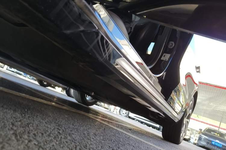 Used Ford Mondeo 2022 Facelifted EcoBoost 245 Ultimate Edition Left Side Sill