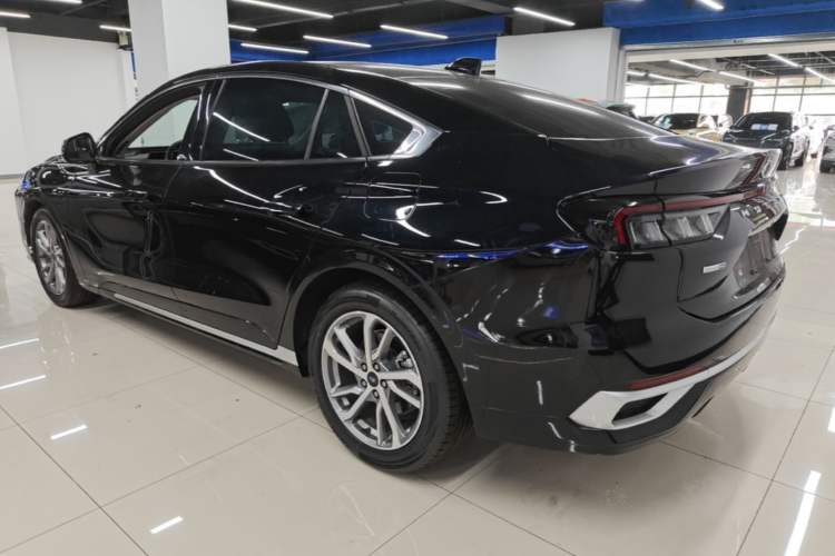 Used Ford Mondeo 2022 Restyled EcoBoost 245 Luxury Version Rear Left 45 Deg
