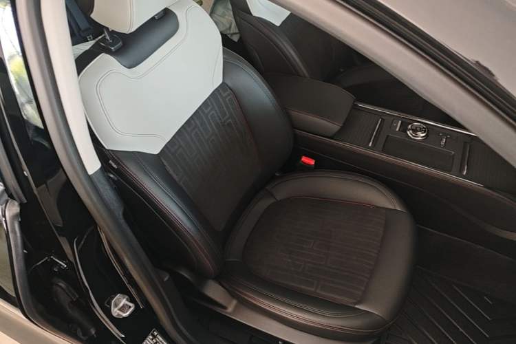 Used Ford Mondeo 2022 Restyled EcoBoost 245 Luxury Version Right Front Seat