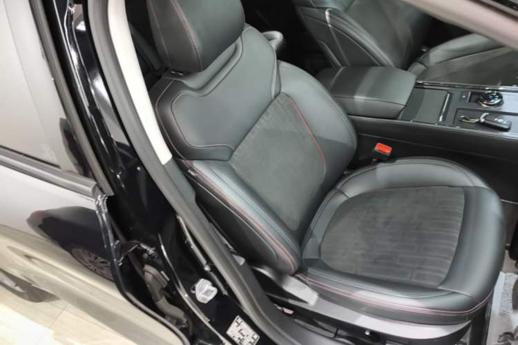Used Ford Mondeo 2022 Restyled EcoBoost 245 Luxury Version Right Front Seat