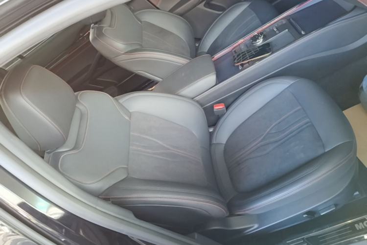 Used Ford Mondeo 2022 Facelifted EcoBoost 245 Ultimate Edition Right Front Seat