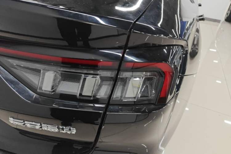 Used Ford Mondeo 2022 Restyled EcoBoost 245 Luxury Version Right Rear Taillight