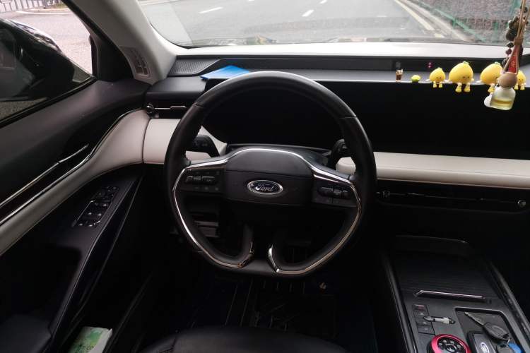Used Ford Mondeo 2022 EcoBoost 245 Ultimate Model Steering Wheel