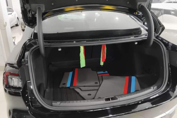 Used Ford Mondeo 2022 Restyled EcoBoost 245 Luxury Version Trunk