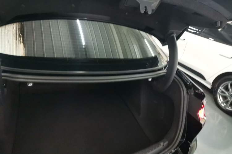 Used Ford Mondeo 2022 Restyled EcoBoost 245 Luxury Version Trunk