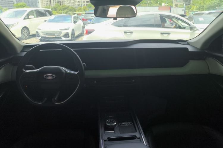 Used Ford Mondeo 2022 EcoBoost 245 Luxury Model Center Console