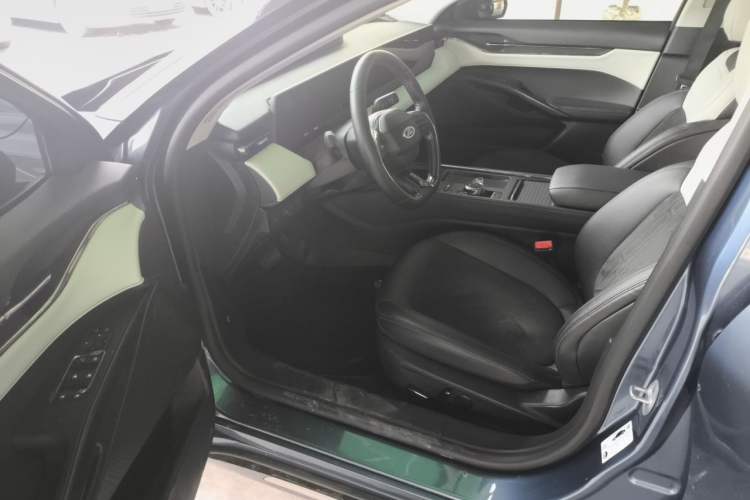 Used Ford Mondeo 2022 EcoBoost 245 Luxury Model Driver Seat