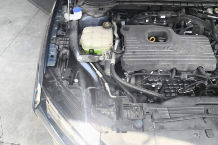 Used Ford Mondeo 2022 EcoBoost 245 Luxury Model Engine Bay Right