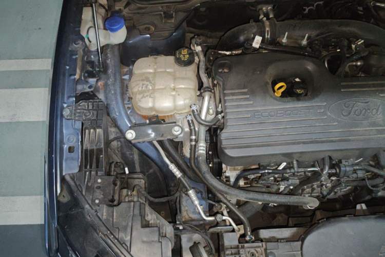 Used Ford Mondeo 2022 EcoBoost 245 Ultimate Model Engine Bay Right