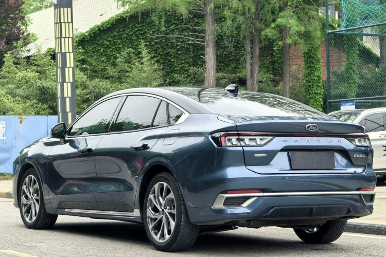 Used Ford Mondeo 2022 EcoBoost 245 Ultimate Model Exterior 4