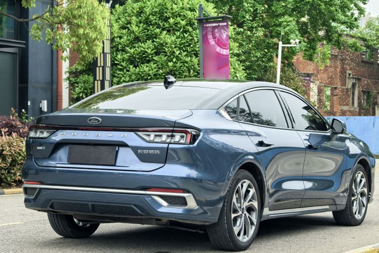 Used Ford Mondeo 2022 EcoBoost 245 Ultimate Model Exterior 6