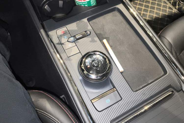 Used Ford Mondeo 2022 Restyled EcoBoost 245 Luxury Version Gear Lever