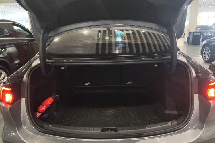 Used Ford Mondeo 2022 Restyled EcoBoost 245 Luxury Version Trunk